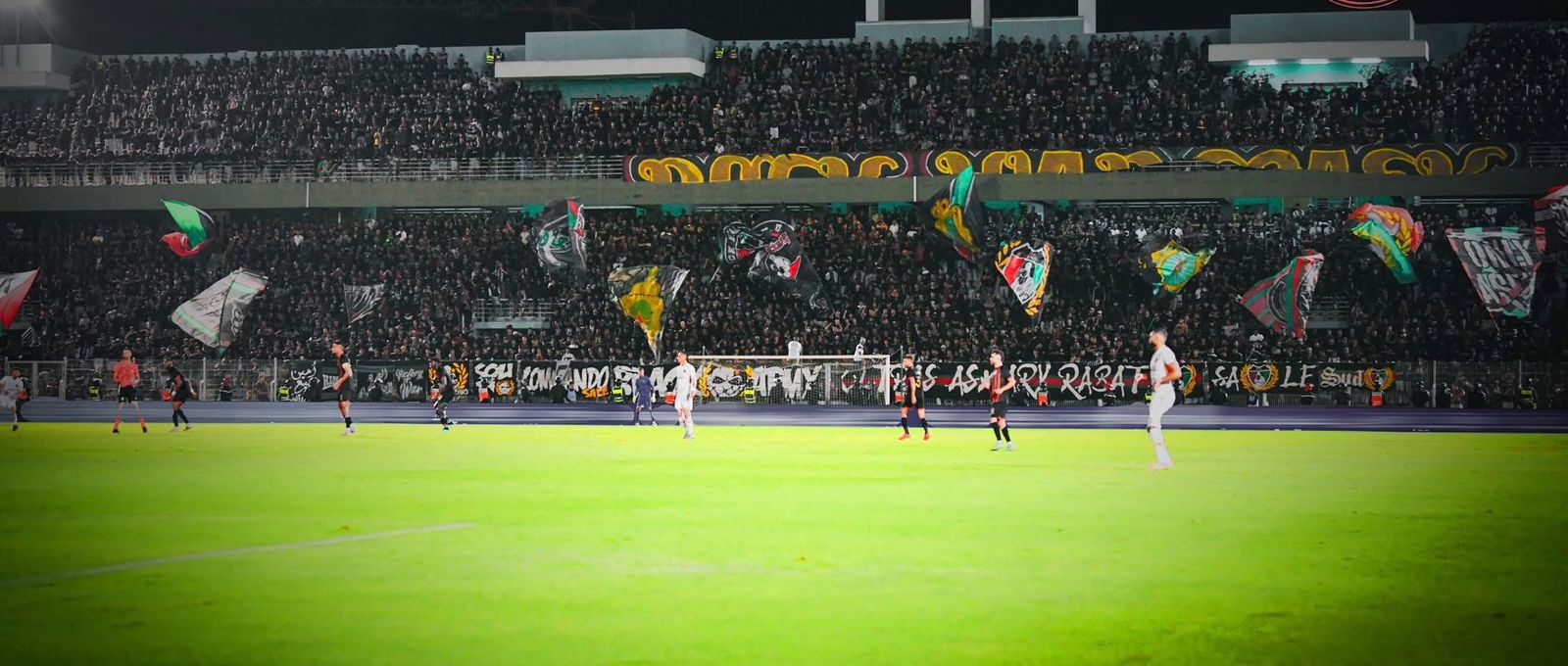 "التشامبيونزليغ".. نفاذ تذاكر مباراة الزعيم والأهلي المصري في وقت قياسي